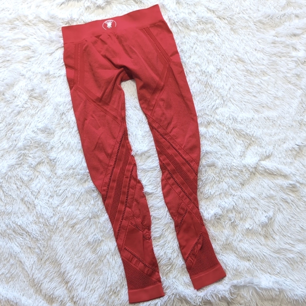 Soulcycle x Nux Red Quintessential Cutout Lasercut Active Leggings - Picture 6 of 11